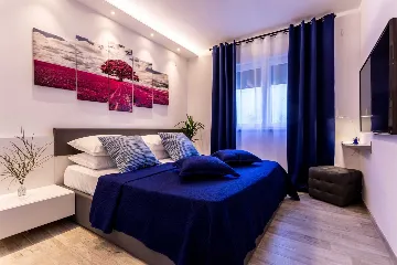 Air-Conditioned Terrace Apartment for 2 in Baška