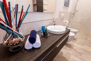 Air-Conditioned Terrace Apartment for 2 in Baška