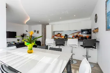 Baška Apartment for 4 Guests with Sea View