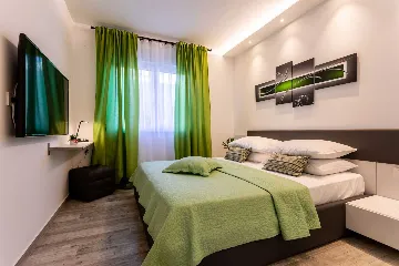 Air-Conditioned Apartment with Terrace in Baška