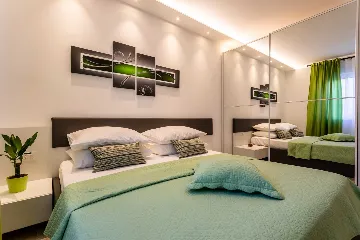 Air-Conditioned Apartment with Terrace in Baška