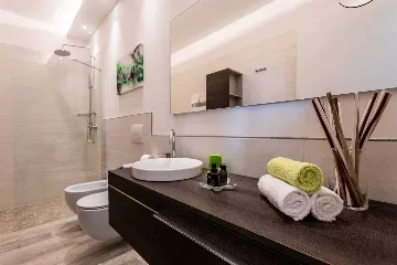 Air-Conditioned Apartment with Terrace in Baška