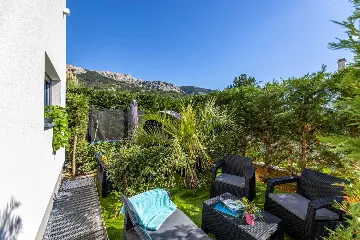 Air-Conditioned Subterranean Studio in Baška