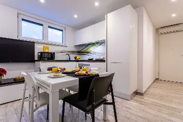 Air-conditioned Apartment in Baška for 2