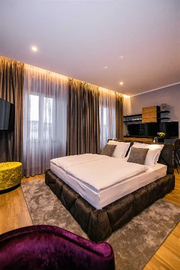 Room in Rijeka for Up to 3 Guests