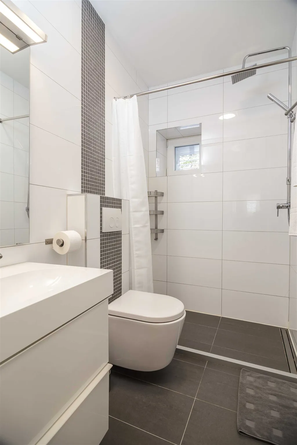 Air-Conditioned Holiday House in Split for 4 Guests