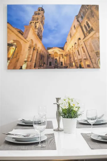 Air-Conditioned Holiday House in Split for 4 Guests