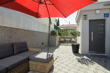 Air-Conditioned Holiday House in Split for 4 Guests