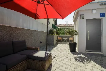 Air-Conditioned Holiday House in Split for 4 Guests