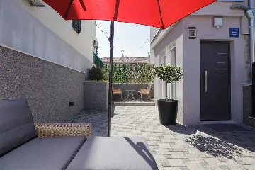 Air-Conditioned Holiday House in Split for 4 Guests