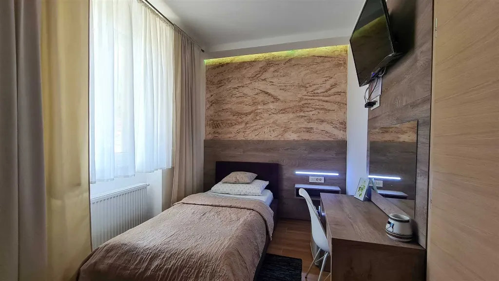 Fully Furnished Room for 1 Guest in Daruvar