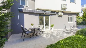 Vodice Apartment for 4 with Terrace & Garden