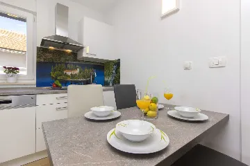 1-Bedroom Sea-View Apartment in Vodice (4 Guests)