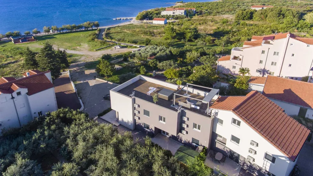 1-Bedroom Sea-View Apartment in Vodice (4 Guests)