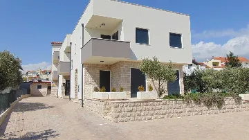 1-Bedroom Sea-View Apartment in Vodice (4 Guests)