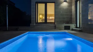 4-Bedroom Villa in Srima with Sea-View Pool