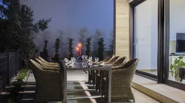 4-Bedroom Villa in Srima with Sea-View Pool