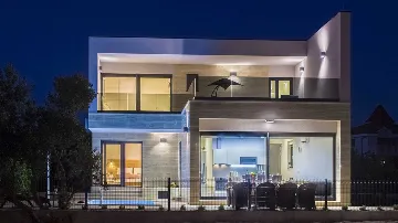 4-Bedroom Villa in Srima with Sea-View Pool