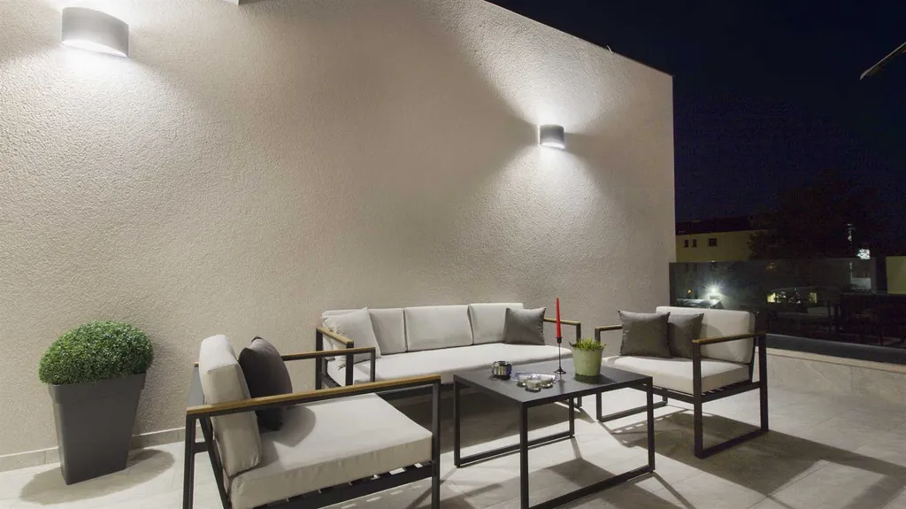 4-Bedroom Villa in Srima with Sea-View Pool