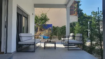 Vodice 4-Bedroom Apartment with Outdoor Pool and Yard