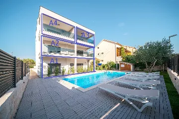 Vodice 4-Bedroom Apartment with Outdoor Pool and Yard