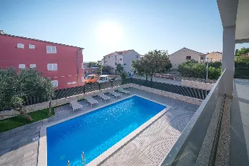 Vodice 4-Bedroom Apartment with Outdoor Pool and Yard