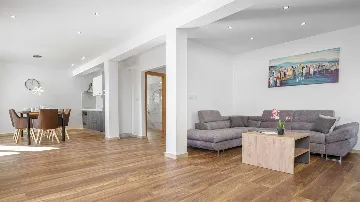 Three-Bedroom Apartment with Pool View in Vodice