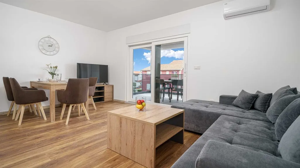 Two-Bedroom Apartment in Vodice with Sea View