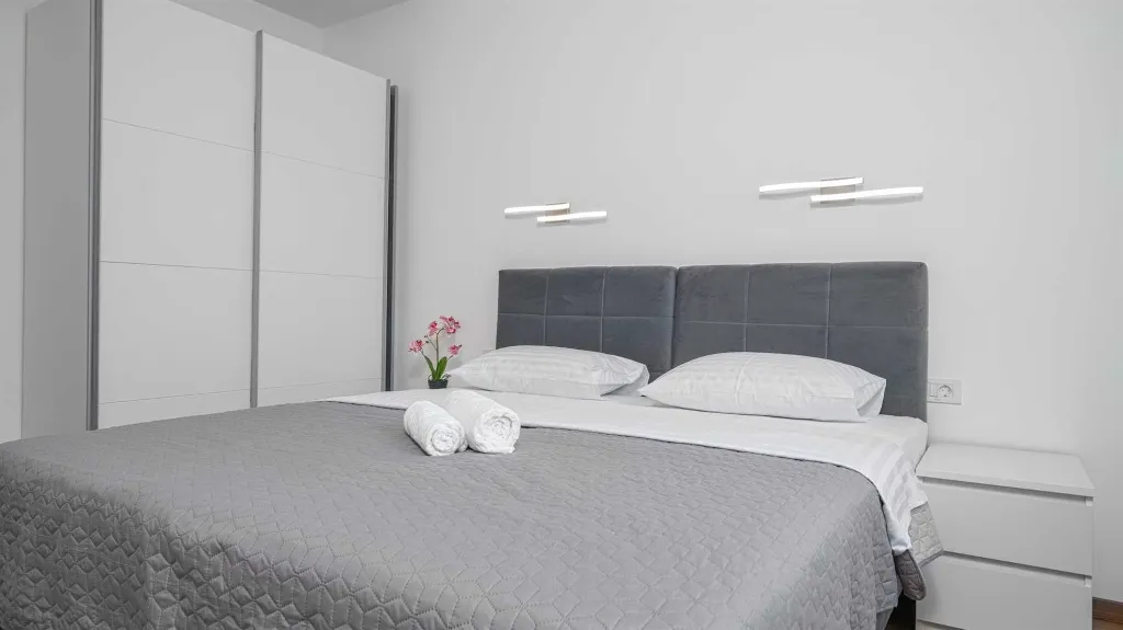 Two-Bedroom Apartment in Vodice with Sea View