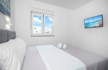 2-Bedroom Apartment in Vodice with Sea View Pool