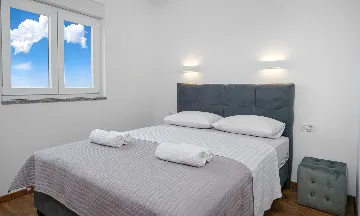 2-Bedroom Apartment in Vodice with Sea View Pool