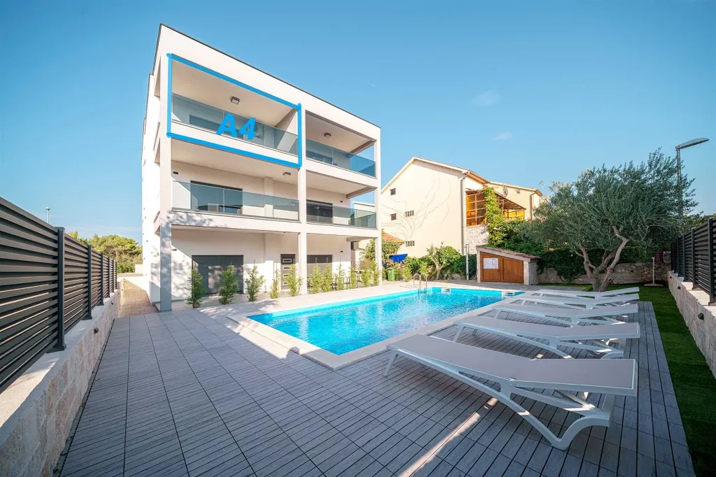 2-Bedroom Apartment in Vodice with Sea View Pool