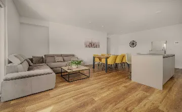 3-Bedroom Apartment in Vodice for 6 Guests