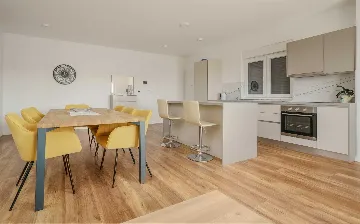 3-Bedroom Apartment in Vodice for 6 Guests