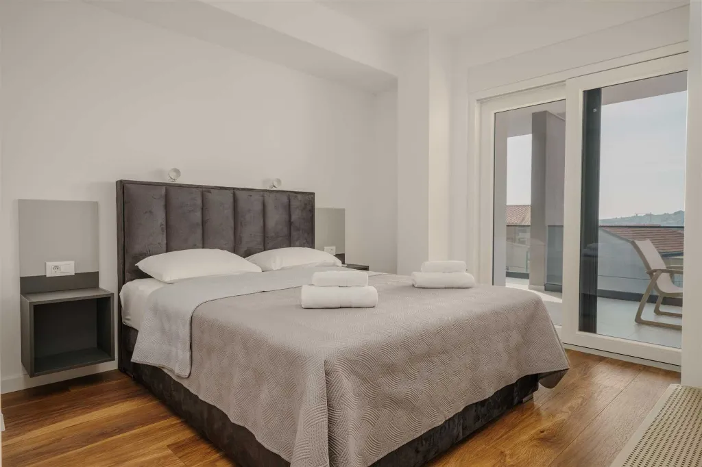 3-Bedroom Apartment in Vodice for 6 Guests