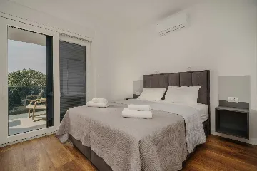 3-Bedroom Apartment in Vodice for 6 Guests
