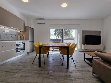 Two-Bedroom Apartment in Vodice for 4–5 Guests