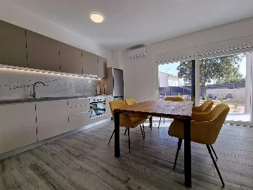 Two-Bedroom Apartment in Vodice for 4–5 Guests