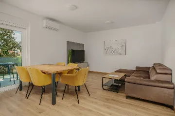 2-Bedroom Apartment in Vodice for up to 5