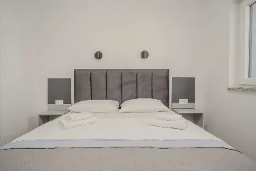 2-Bedroom Apartment in Vodice for up to 5