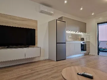 2-Bedroom Apartment in Vodice for Up to 4