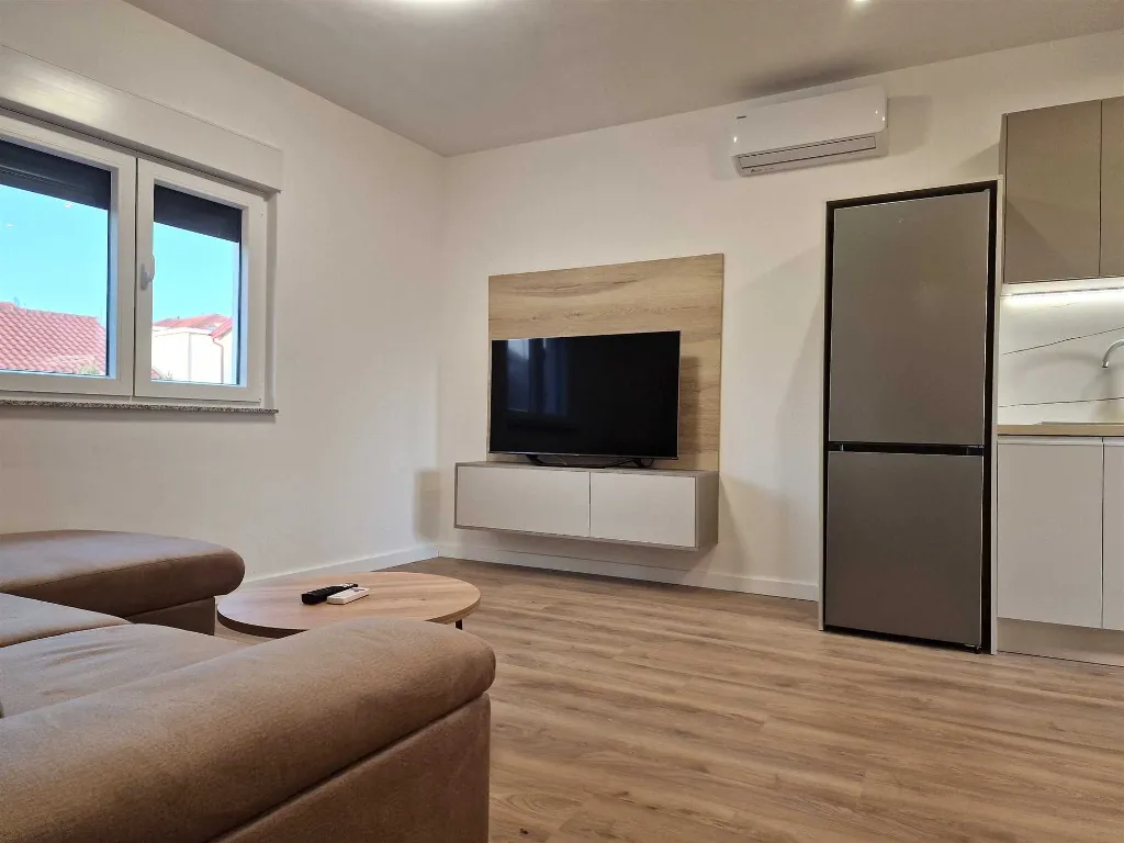 2-Bedroom Apartment in Vodice for Up to 4