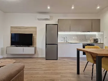 2-Bedroom Apartment in Vodice for Up to 4