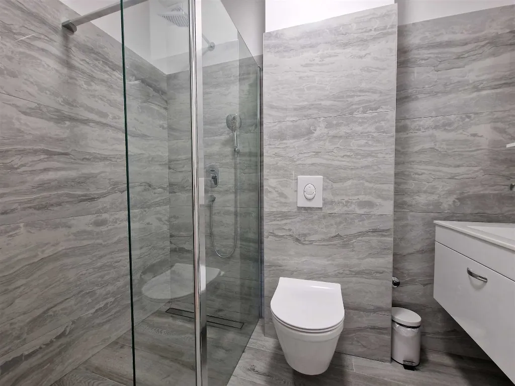 2-Bedroom Apartment in Vodice for Up to 4