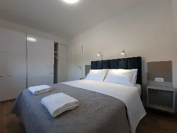 2-Bedroom Apartment in Vodice for Up to 4