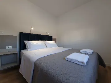 2-Bedroom Apartment in Vodice for Up to 4