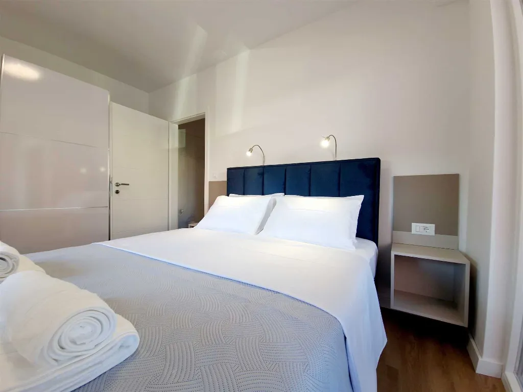 2-Bedroom Apartment in Vodice for Up to 4