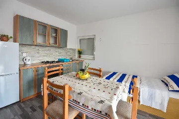 Stara Novalja Sea-View Apartment for 4 Guests