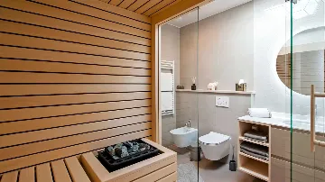 Rovinj 2-Bedroom Apartment with Hot Tub Terrace