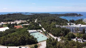 Rovinj 2-Bedroom Apartment with Hot Tub Terrace